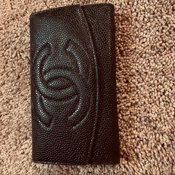 Coco Chanel black caviar leather vintage wallet. - Picture 2 of 7